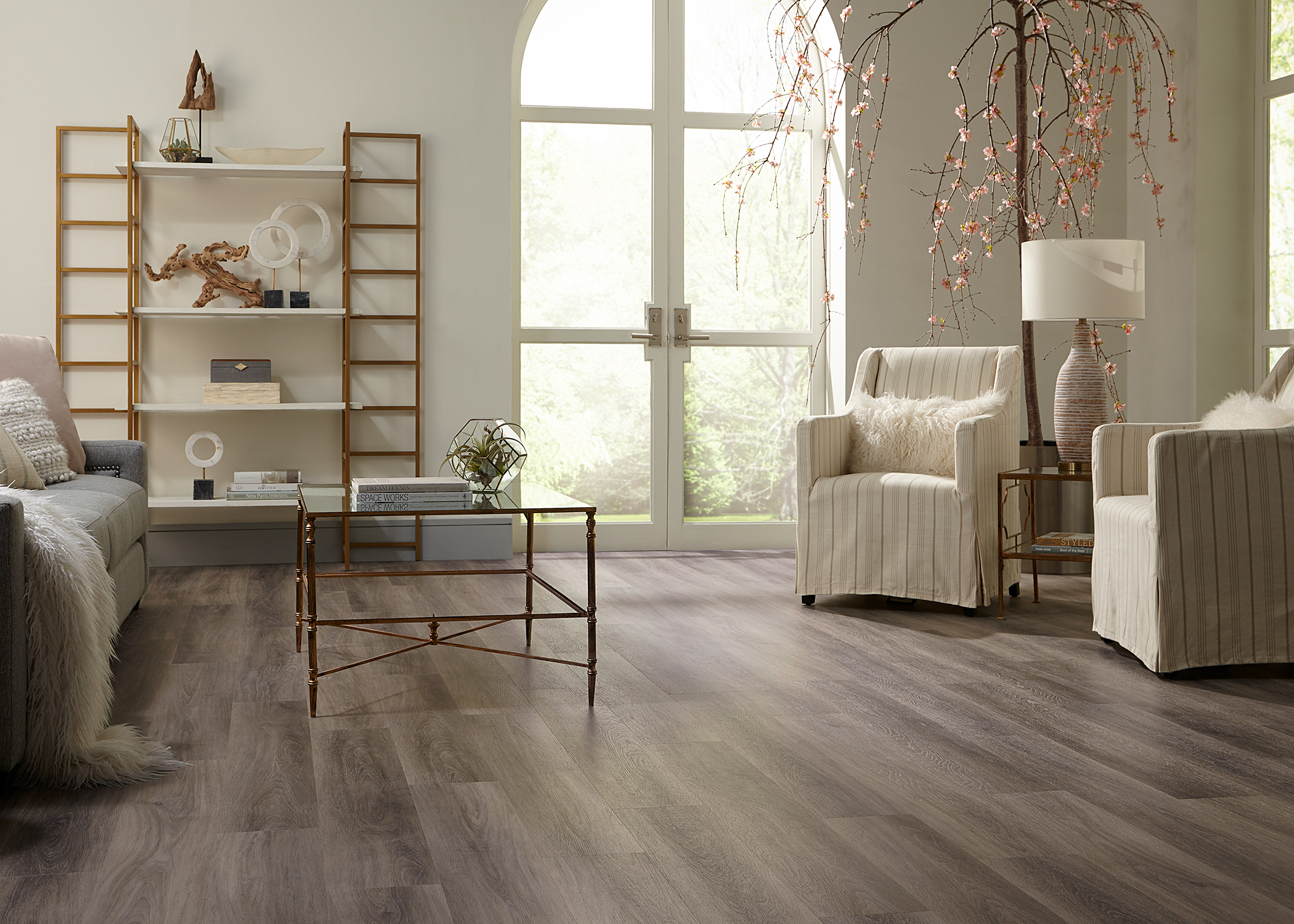  CoreLuxe 5mm w/pad Sete Oak Waterproof Rigid Vinyl Plank Flooring 7 in. Wide x 48 in. Long