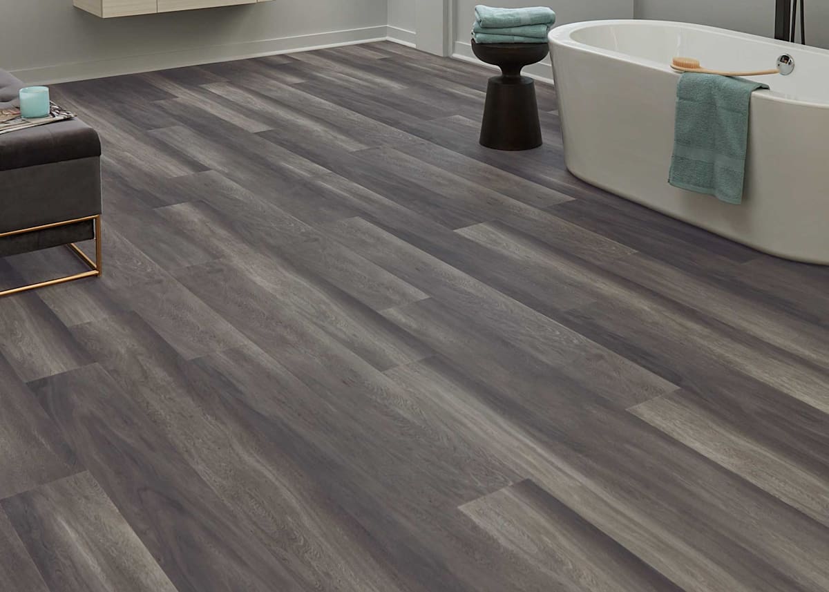 CoreLuxe 6mm w/pad Stormy Glen Oak Waterproof Rigid Vinyl Plank